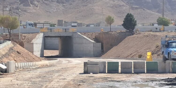 بازدید میدانی نماینده مردم و فرماندار شهرضا از پروژه زیرگذر منظریه با هدف رفع موانع اجرایی