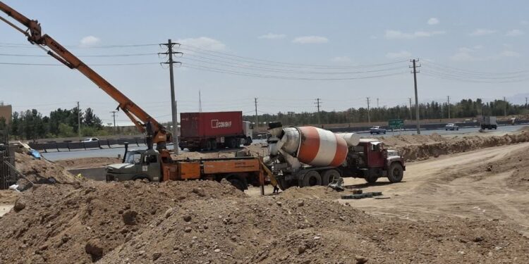 نشست هماهنگی برای تسریع در اجرای پروژه عمرانی میدان بسیج شهرضا برگزار شد
