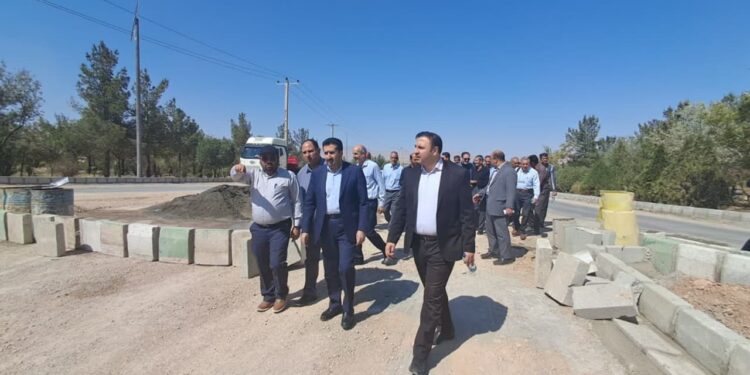 بازدید میدانی نماینده مردم و فرماندار شهرضا از پروژه زیرگذر منظریه با هدف رفع موانع اجرایی