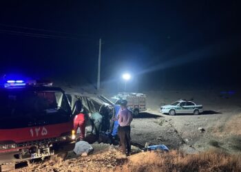 انحراف مرگبار وانت نیسان در محور امین اباد شهرضا