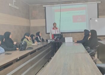 دوره آموزشی آمادگی عمومی و اقدامات ایمنی در شرایط جنگی در هلال‌احمر شهرضا برگزار شد