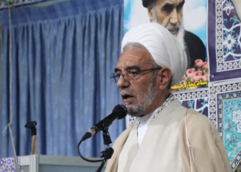 امام‌جمعه شهرضا: عذرخواهی کافی نیست؛ رئیس‌جمهور برای اقتصاد مردم برنامه‌ریزی کند