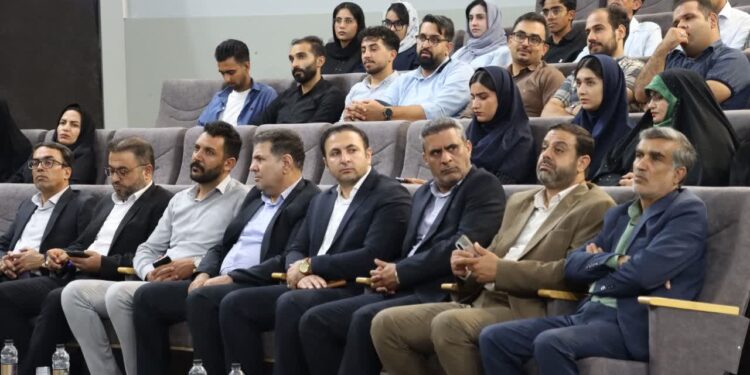 آیین تجلیل از اندیشهورزان و فعالان رسانهای شهرستان شهرضا برگزار شد